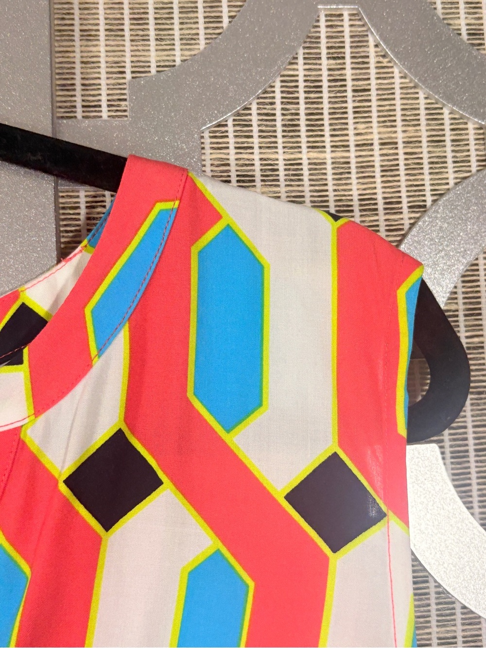 crown & ivy Coral, Aqua, Black Geometric Sleeveless Camisole - Picture 5 of 6
